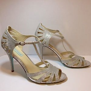 Betsy Johnson Silver Glitter Metallic T-strap Open Toe Heels 11